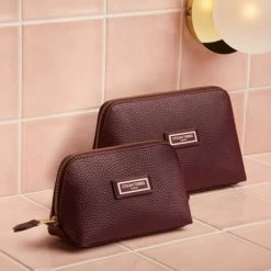Otis Batterbee The Beauty Makeup Bag S Burgundy -Eastpak Winkel 02shmbl small beauty bag burgundy 04