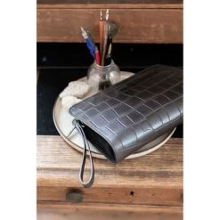 LouLou Essentiels Vintage Croco Silver Crossbody Black -Eastpak Winkel 03crossbodyxs004s 001 8720143393310 loulou essentiels 5