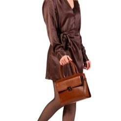 Burkely Modest Meghan Handbag Satchel Cognac -Eastpak Winkel 1000266.43.24 5