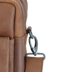 DSTRCT Special Laptopbag 2-vaks 17" Cognac -Eastpak Winkel 20210824 capture0003 2