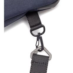 Porsche Design Urban Eco Pouch Etui Dark Blue -Eastpak Winkel 4056487017662 06 ga pd sall ain v1