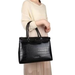 Wimona Liona Handtas Croco Black -Eastpak Winkel 5005 kleur zwart 1