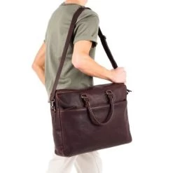 Burkely Antique Avery Laptoptas 17" Brown -Eastpak Winkel 8007339.56.20 6