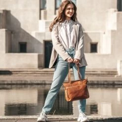 Chesterfield Alicante Shopper Zwart -Eastpak Winkel alicane 2