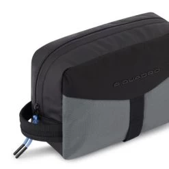 Piquadro Spike Organized Toiletry Bag Black -Eastpak Winkel by1390s120 n dett3