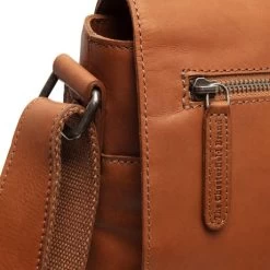 Chesterfield Toledo Schoudertas Cognac -Eastpak Winkel c48.121731 1