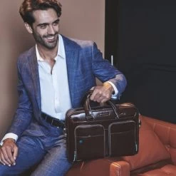 Piquadro Blue Square Portfolio Computer Briefcase 15" With IPad Black -Eastpak Winkel ca2849b2 n dett4