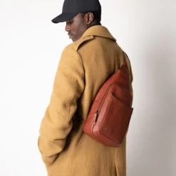 Piquadro Black Square Mono Sling IPad Pro 9.7"/ IPad 11" Tobacco Leather -Eastpak Winkel ca4827b3 cu dett61