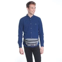 Eastpak Doggy Bag Heuptas Black -Eastpak Winkel eastpak doggybag detail