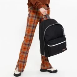 Eastpak Out Of Office Rugzak Kontrast Grey White -Eastpak Winkel ek000767 u67 alt001 uc203356 mlow