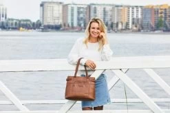 Enrico Benetti Caen Schoudertas Cognac -Eastpak Winkel enrico benetti caen 66627 lr 1