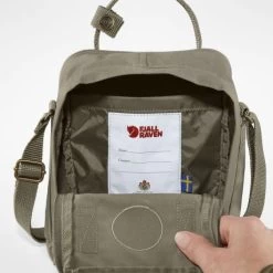 Fjallraven Fjällräven Kanken Sling Shoulderbag Frost Green 13 Fjallraven Fjällräven Kanken Sling Shoulderbag Frost Green -Eastpak Winkel fjallraven kanken sling detail 2 6