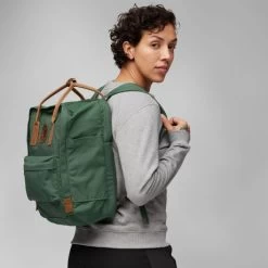 Fjallraven Fjällräven Kanken No. 2 Laptop Backpack 15" Rugzak Port -Eastpak Winkel kanken no 2 laptop 15 23803 679 b model fjr