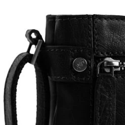 Chesterfield Laos Schoudertas Antique Buff Black -Eastpak Winkel laos zwart 2