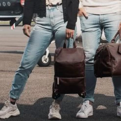 Chesterfield Sanya Rugzak Brown -Eastpak Winkel leren rugzak bruin sanya 1