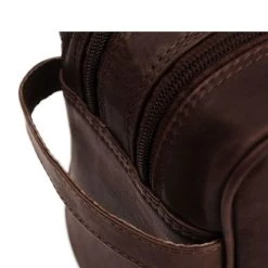 Chesterfield Stefan Toilettas Brown -Eastpak Winkel leren toilettas bruin stefan 2